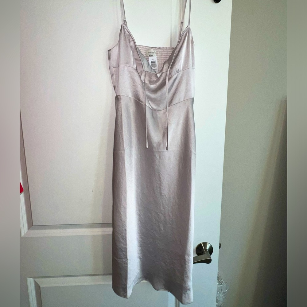 ARITZIA - midi dress - size 2 - never worn with tags - Picture 4 of 4